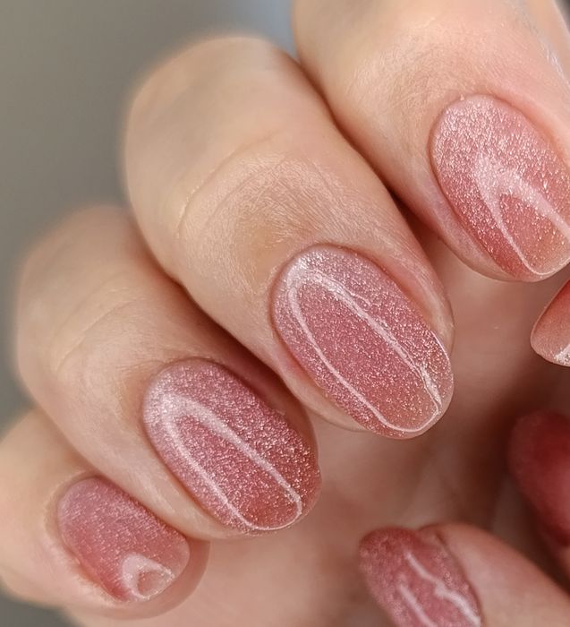 Майстер манікюру та педикюру