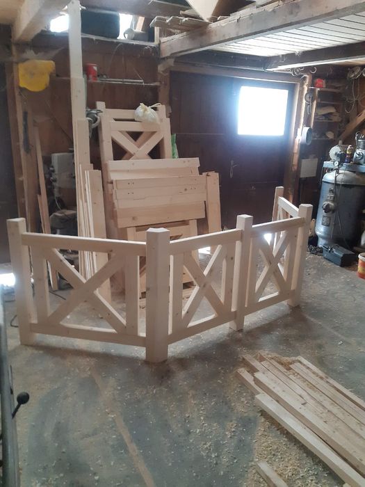 Balustrada drewniana krzyżowa