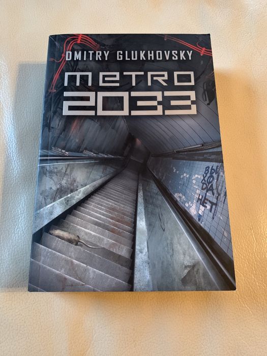Książka Metro 2033 Dmitry Glukhovsky