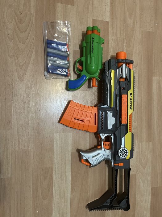 Дитячий автомат з м'якими кулями Electric Soft Bullet Gun та іграшковий пістолет