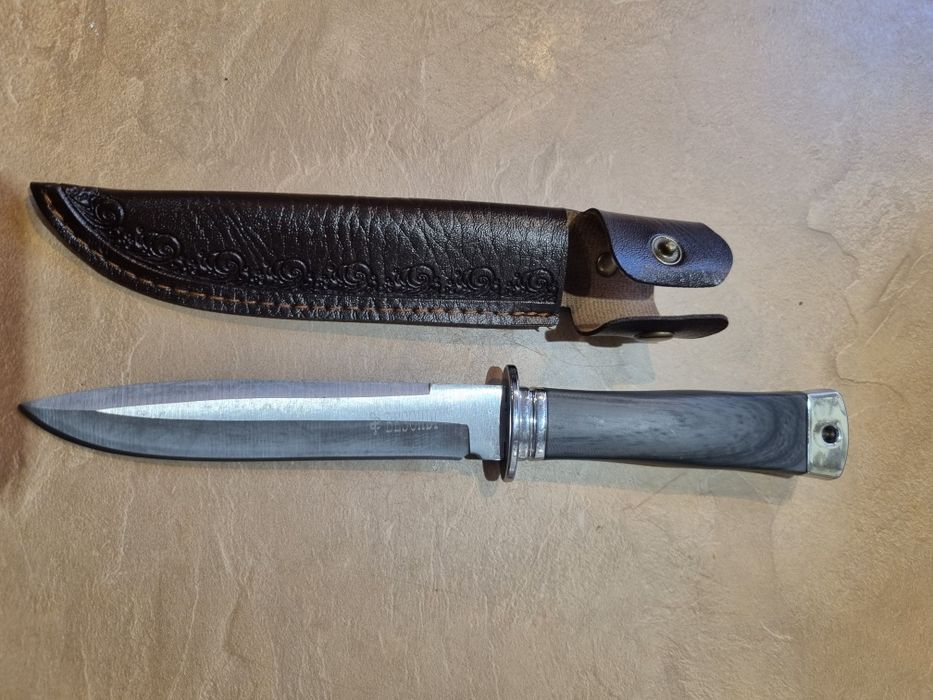 Ножик мисливський.