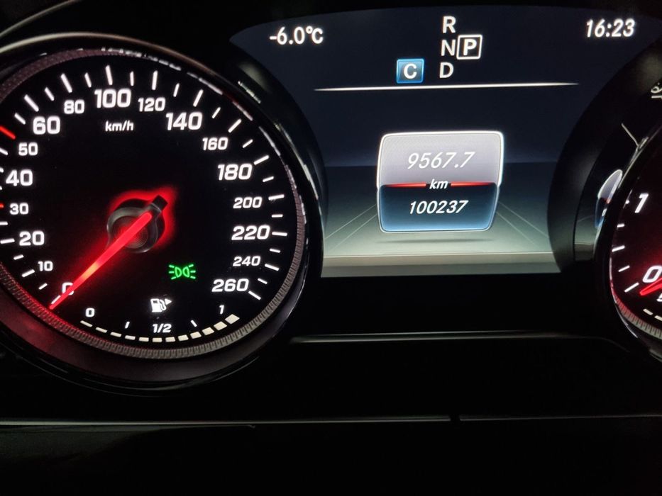 Mercedes Benz 2017 рік