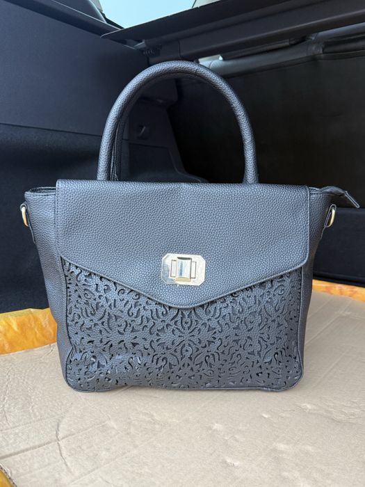 Женская чёрная сумка