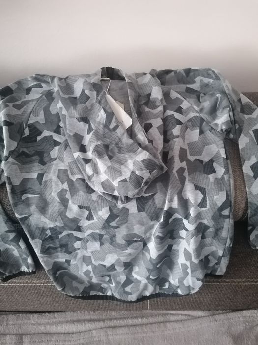 Bluza chlopieca nowa 140