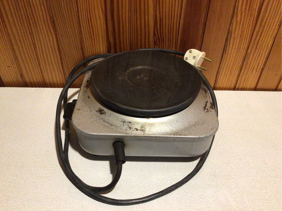 Електроплита  часів  СРСР  22см. - 22см..