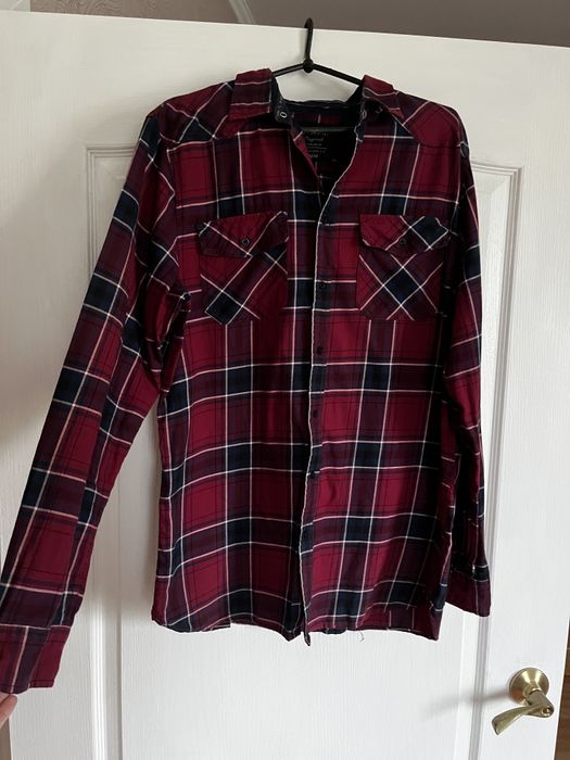 Чоловіча клітчата сорочка