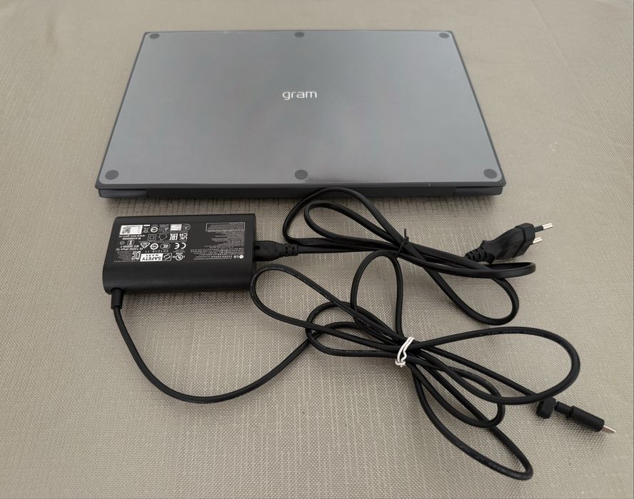 LG Gram 14” (1kg) - Estado de Novo - Ultraportátil e Leve