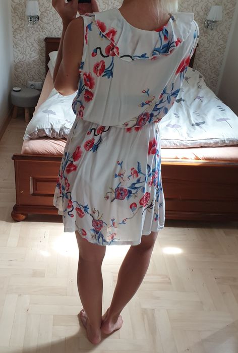 Letnia sukienka w kwiaty