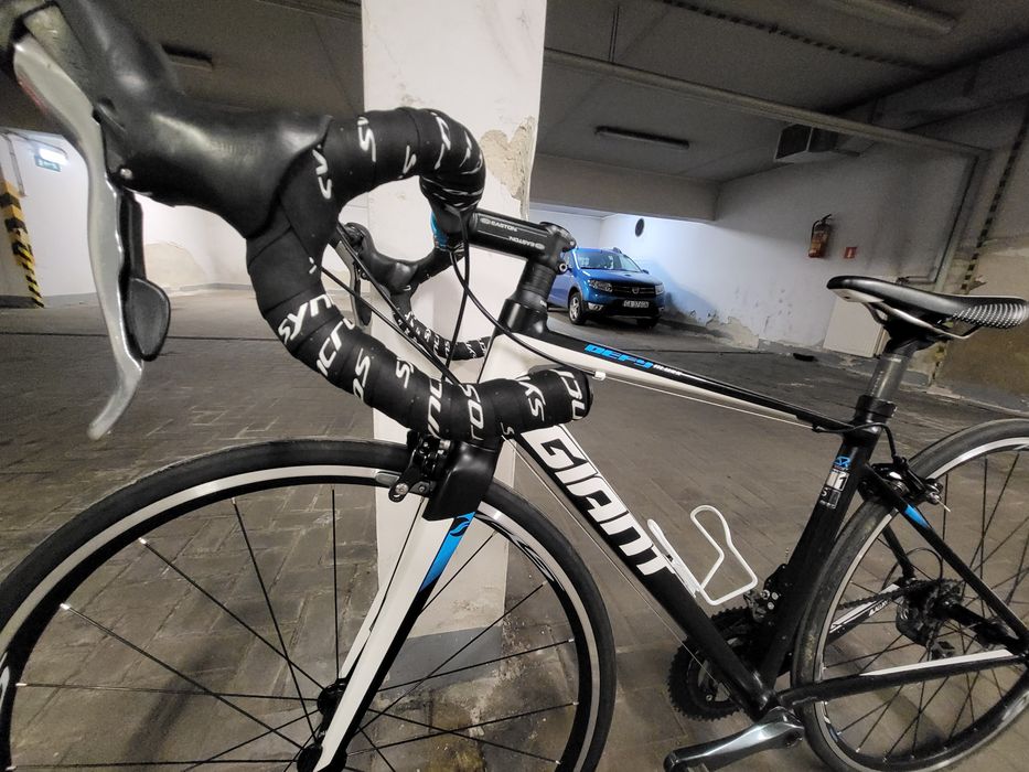 Rower szosowy GIANT DEFY 1 ALUXX shimano mało używany kolarzówka