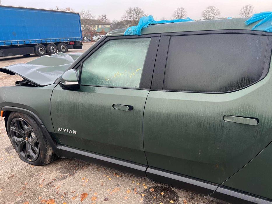 Запчатини Rivian R1T Розбірка Шрот Rivian R1T