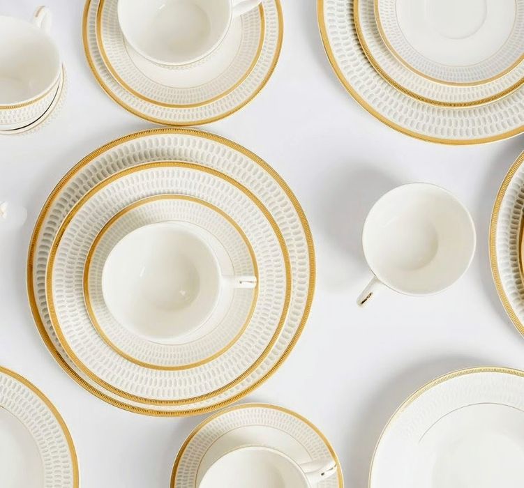 Zestaw obiadowo kawowy na 18 osób (3 komplety x6os)