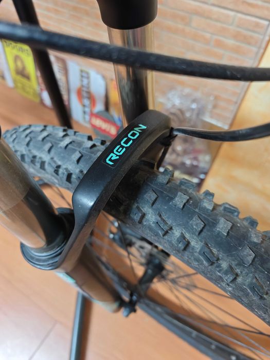 BTT CUBE Carbono 29