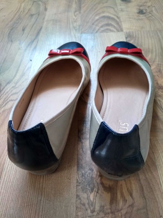 Półbuty lakierki Lotus 39