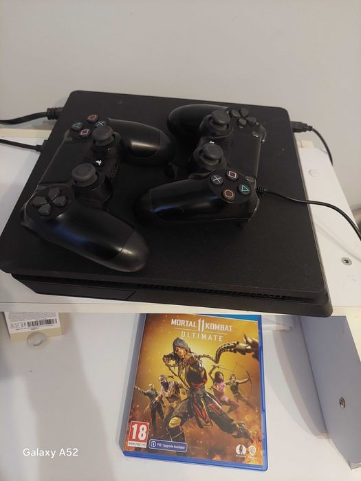 Продам PS 4 slim 2 гейпада