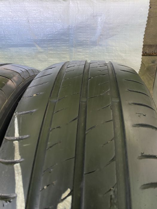 205 60 r16 KUMHO комплект шин в хорошому стані