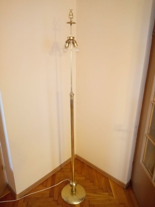 Lampa stojąca ładna