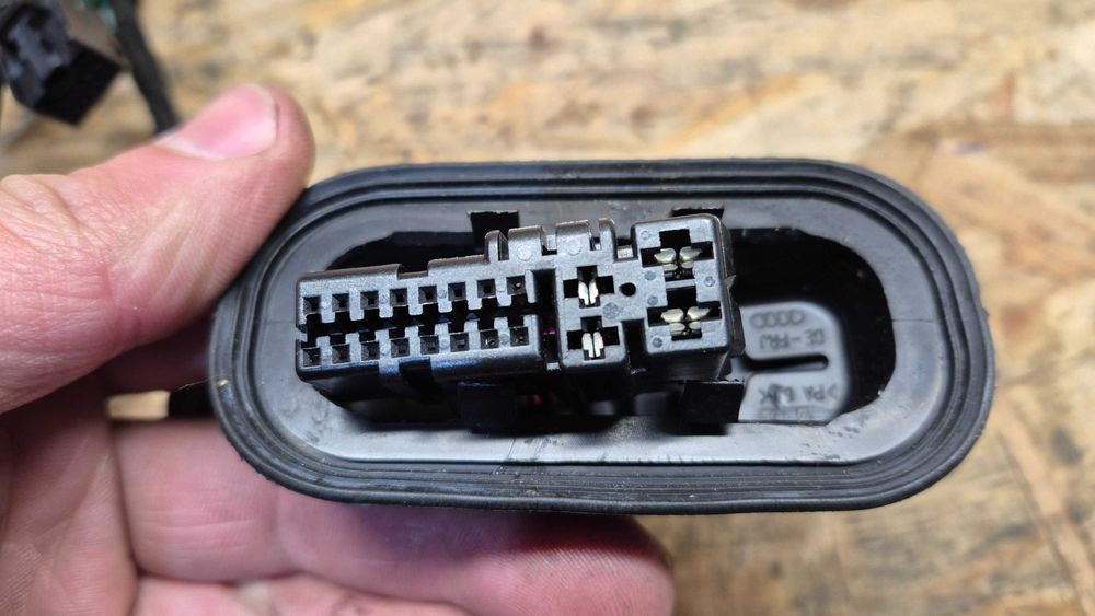 AUDI A4 B6/B7 (8E)-CABLAGEM ORIGINAL PORTA TRÁS DIR. e ESQ. EXCELENTE