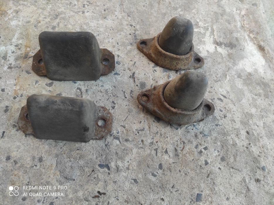 Продам відбійник уаз 452 , 3909 , 469