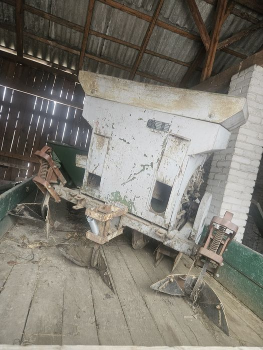 Sadzarka do ziemniaków czeska