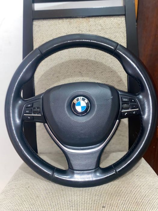 Volante bmw & Tela ecra multifunções serie 5 f10/f11 -2015