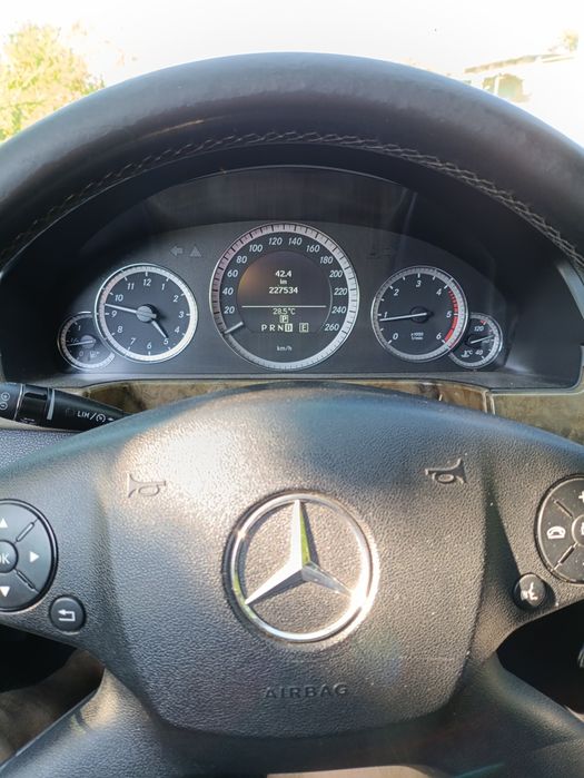 Продам Mersedes E220,w212