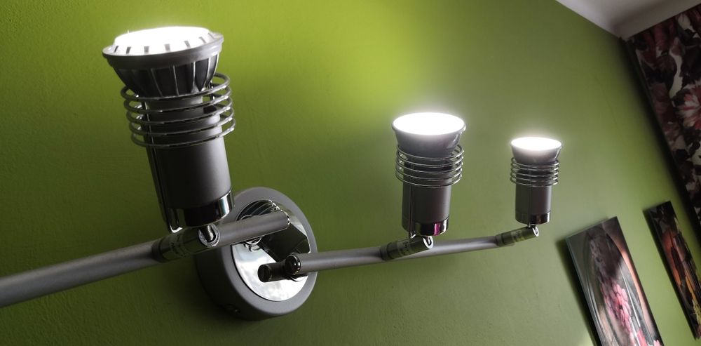 Lampa LED listwowa sufitowa łamana regulowaną 4x led GU10