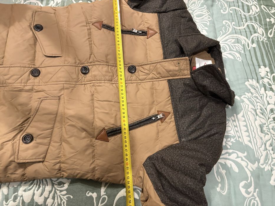 Пухова куртка чоловіча  S Levis