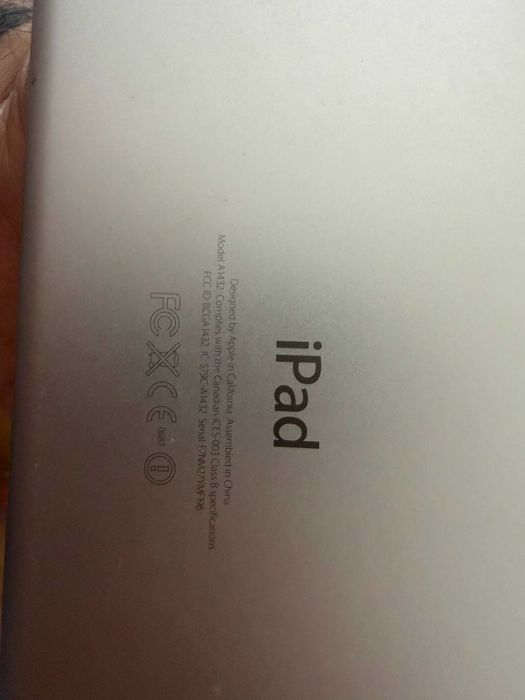 Apple iPad Mini 1st Gen (A1432) 7.9" 16GB - broken
