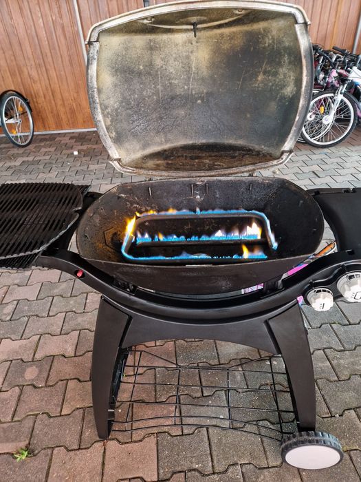 Grill gazowy weber