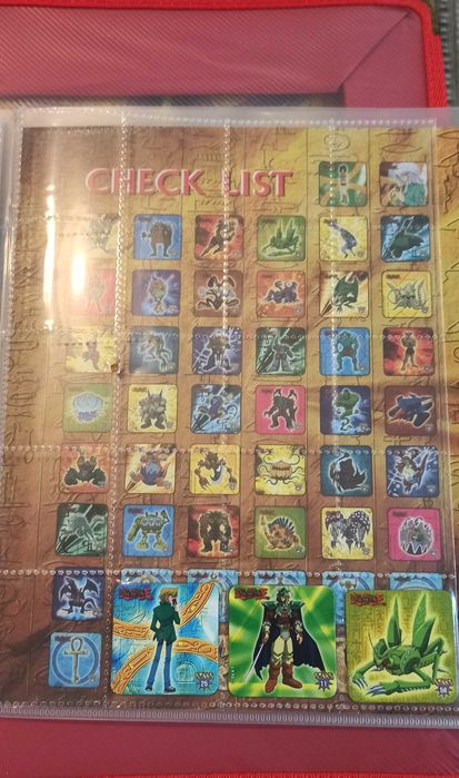 Caderneta e 58 Staks Yo-Gi-Oh