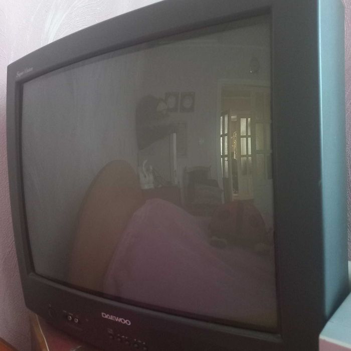 Продам телевізор . Тюнери.