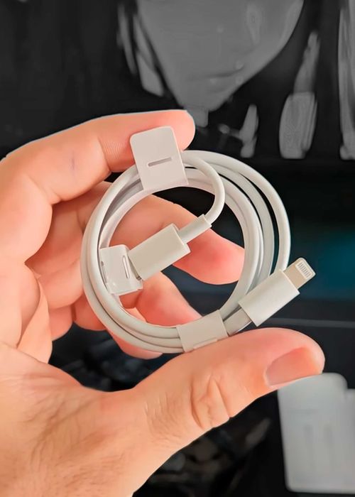 Carregador de iPhone + Cabo Lightning NOVO