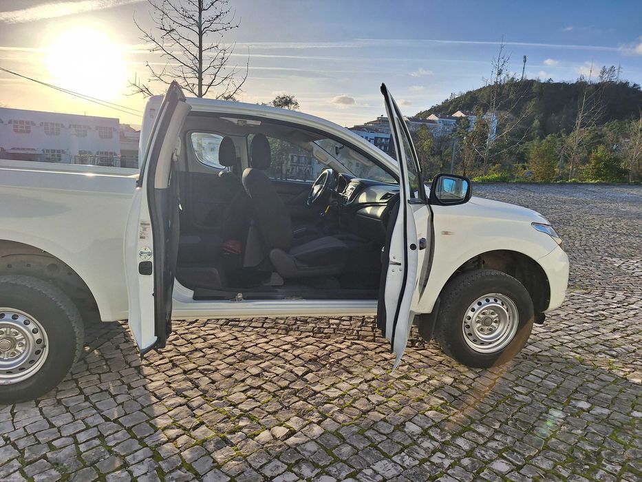 Mitsubischi l200 king Cab 4x4  iva dedutivel