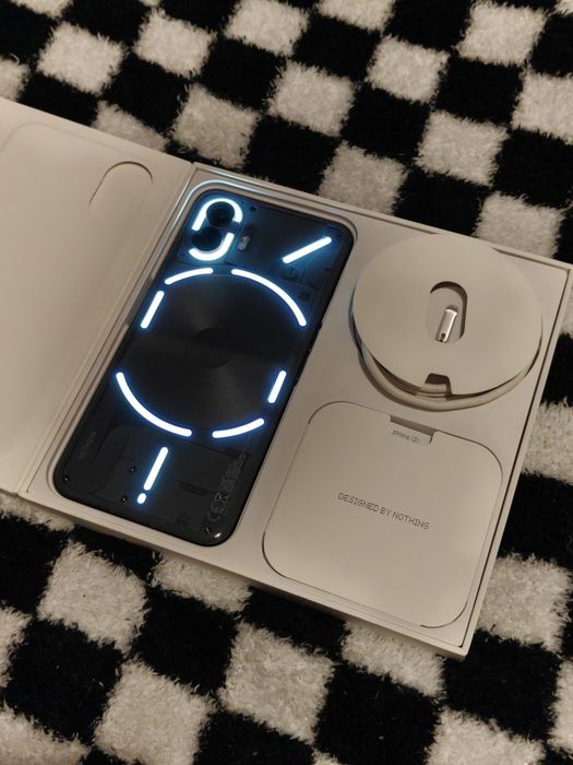 Smartfon Nothing Phone (2) + Słuchawki CMF Buds Pro 2