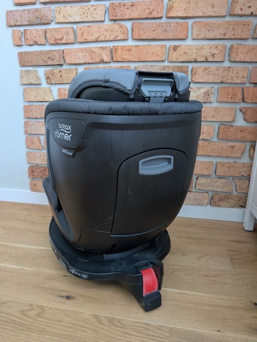 Fotelik samochodowy Britax Roamer DualFIX