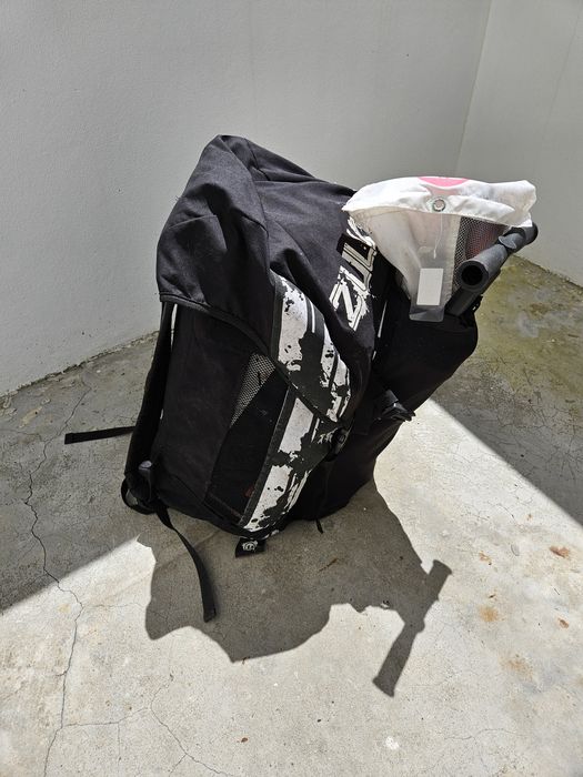 Kitesurf prancha Slingshot + asa GIN Zulu2 11m