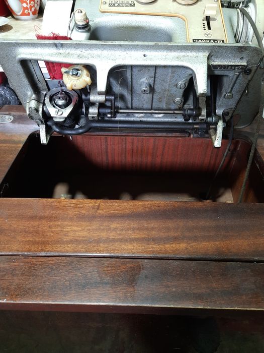 Швейная  машинка  ручная  Чайка -3  б/у.