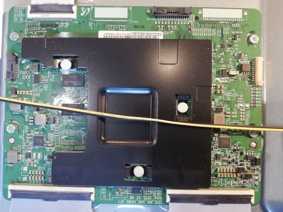 Продам телевізор Samsung UE50JU6800K  (бита матриця )