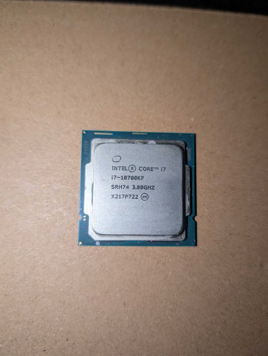 Procesor i7 10700kf