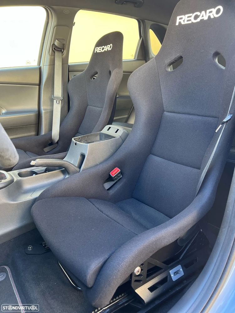 Baquets RECARO Pole Position com calhas SPEEDENGINEERING com regulação