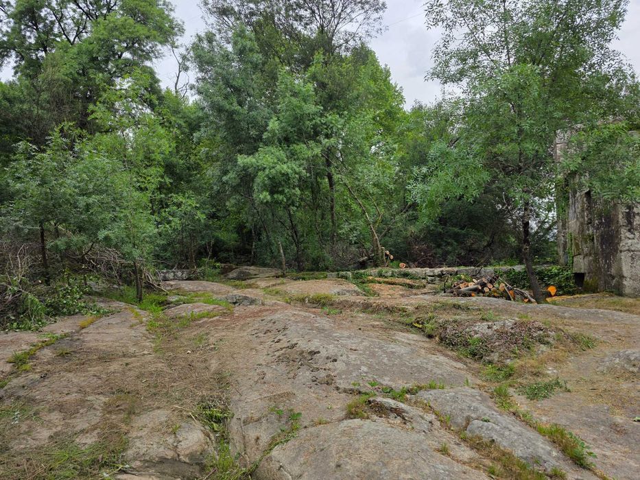 Terreno em Amares com Casa e Moinho