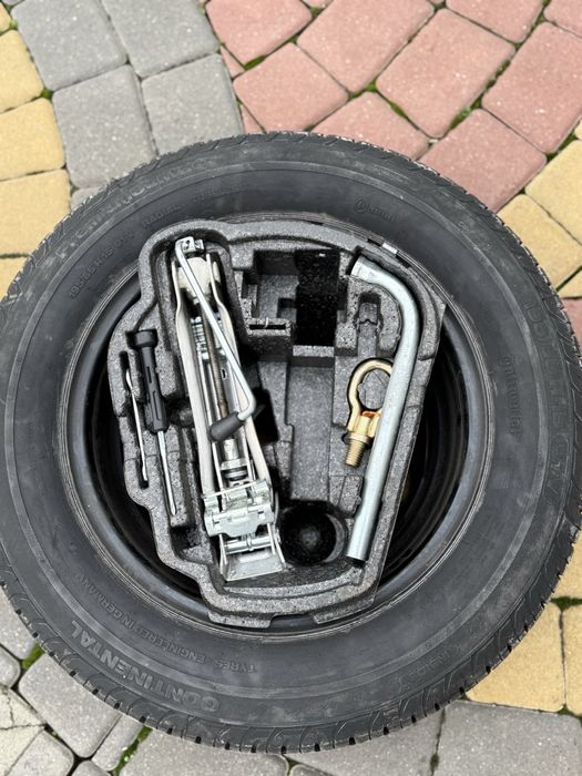 Запасне колесо та Органайзер в запаску гольф 4 Ауді Шкода