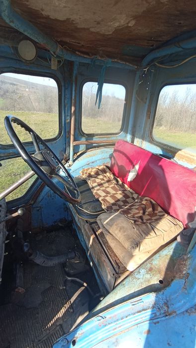 Трактор ЛТЗ Т-40