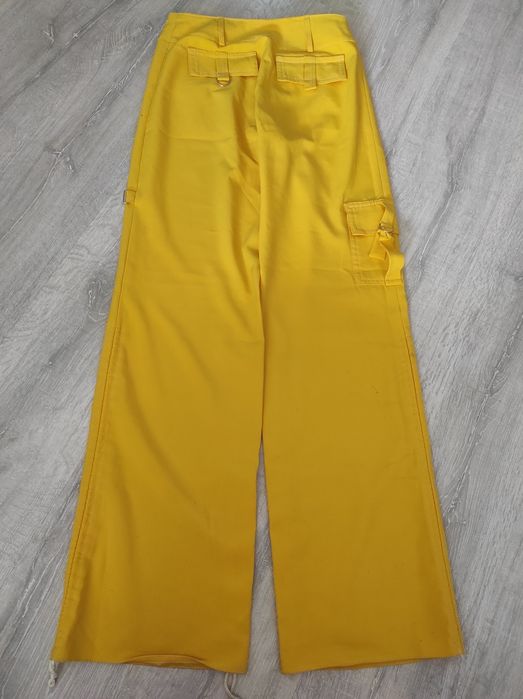 Желтые штаны, широкие штаны, штани карго