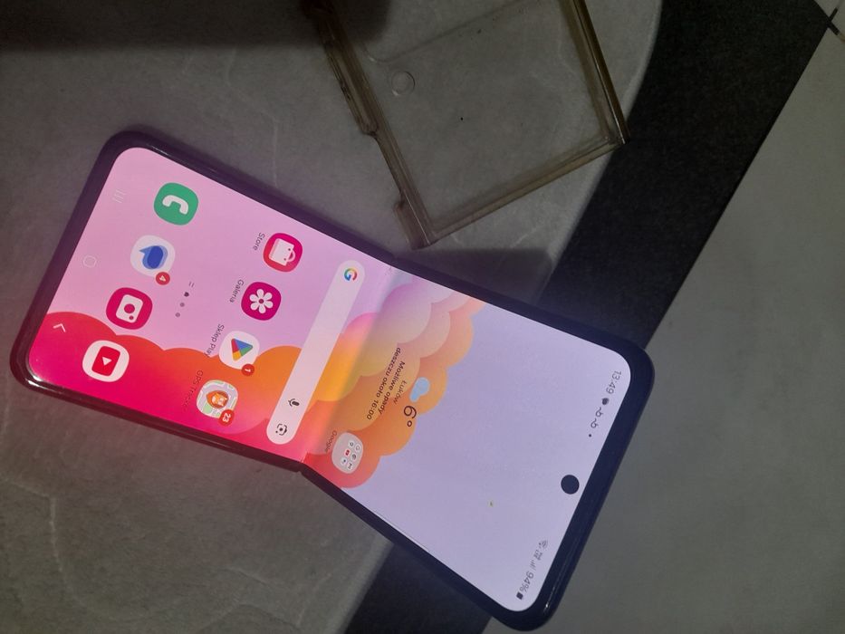 Samsung galaxy Z 3 flip