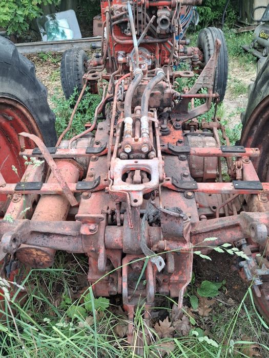 MTZ 82 na części
