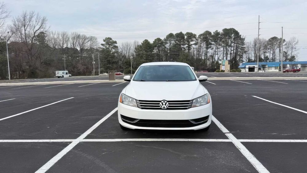 Volkswagen Passat      2014