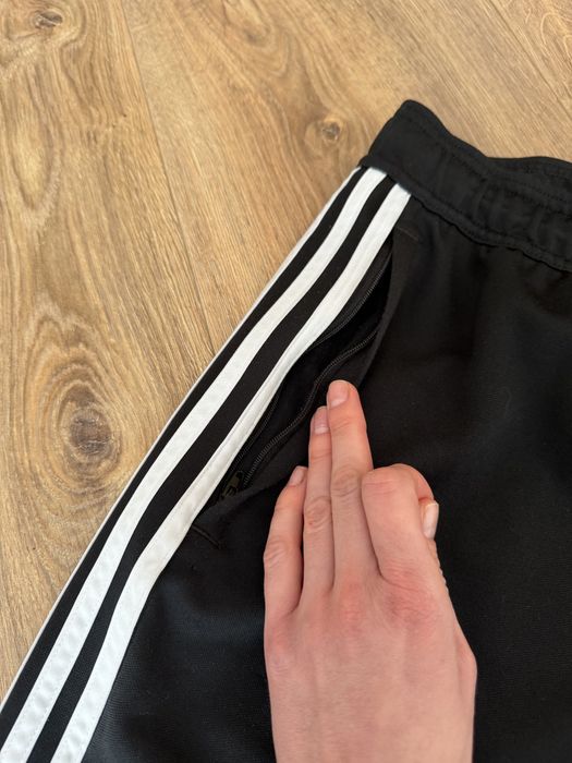 Чоловічі спортивні штани adidas ( розмір L)