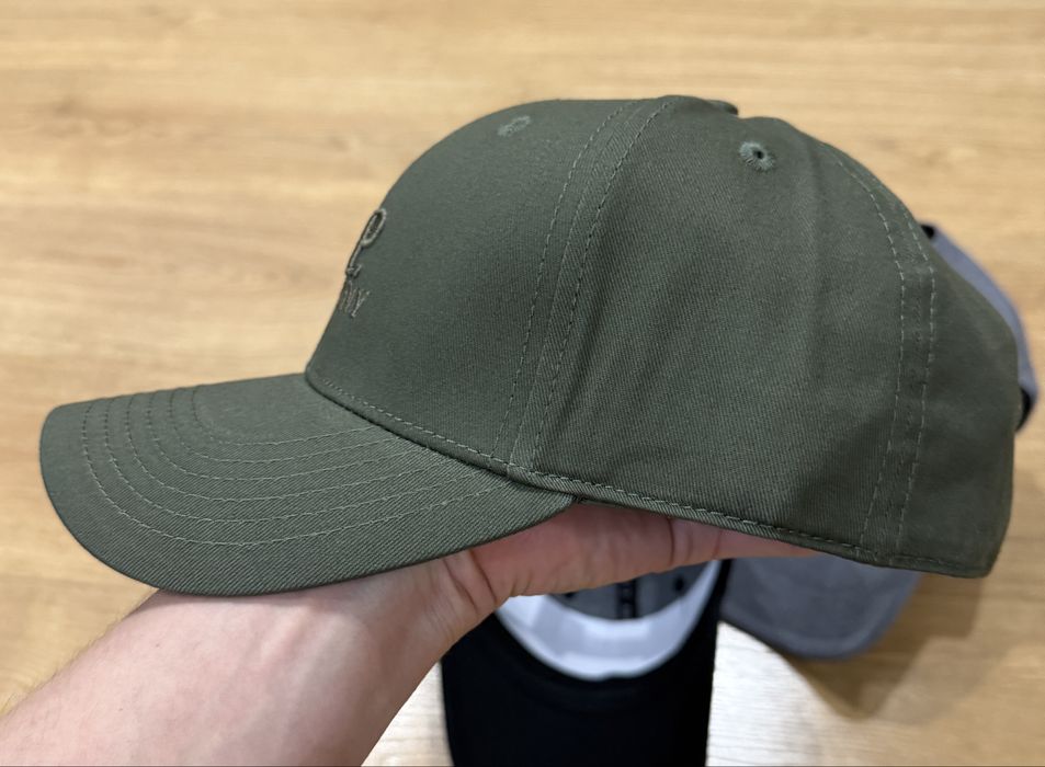 Кепка cp company Розпродаж
