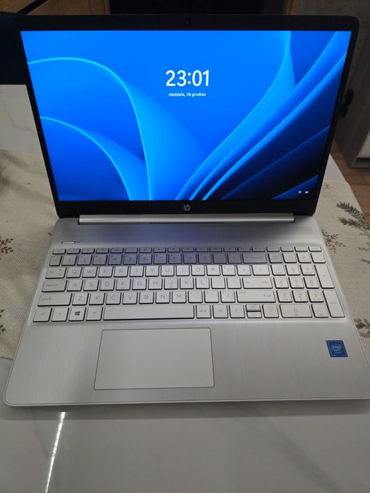 Sprzedam laptopa hp